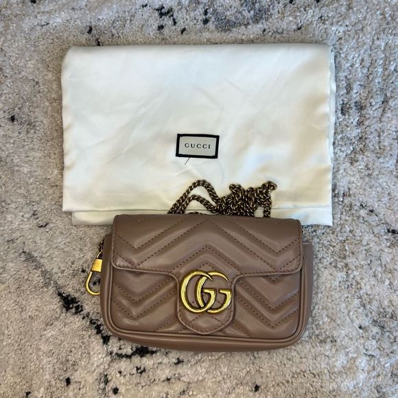 Gucci Handbags - Gucci GG Marmont Mini Bag